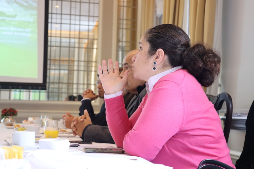 Lucia Ruiz – Aquafondo