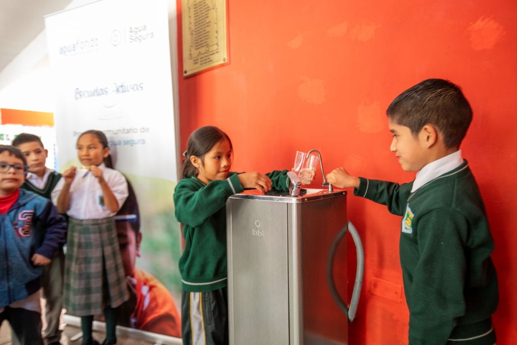 Agua segura para estudiantes de Santa Eulalia