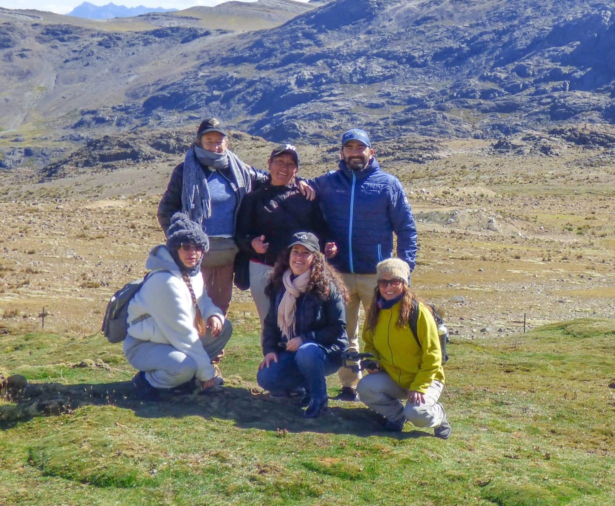Pasantía internacional entre Perú y Colombia fortalece la conservación de bofedales altoandinos