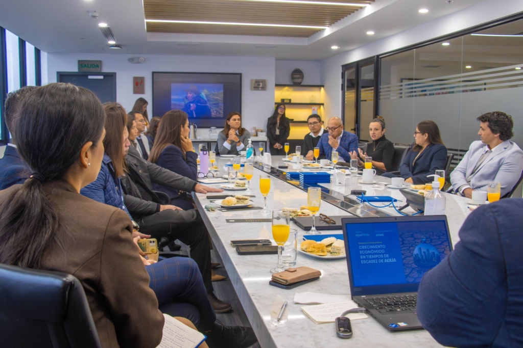 Desayuno empresarial Aquafondo 8