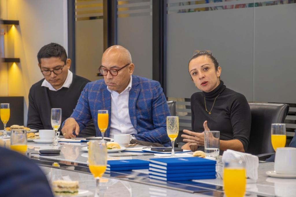 Desayuno empresarial Aquafondo 4