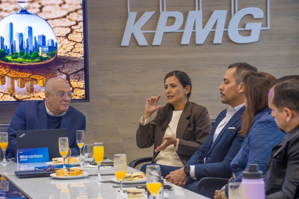 Desayuno empresarial Aquafondo 2