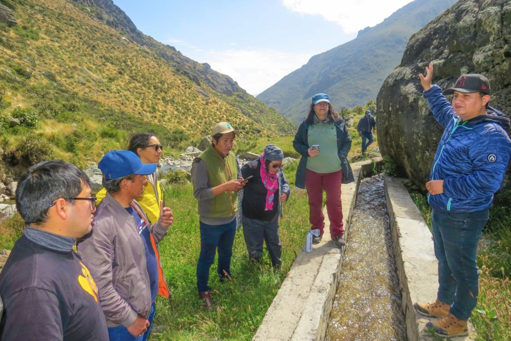 WCS Perú visita los proyectos de siembra de agua en Santa Eulalia